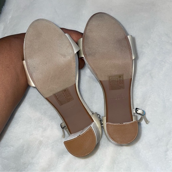 🔥 Crystal Embroidered Satin Platform Heel - Picture 5 of 8